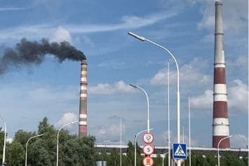 Черлакский лесхоз, который оштрафовали за нарушения требований законодательства об охране атмосферного воздуха в деятельности двух предприятий
